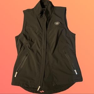 ARIAT Black zipper vest